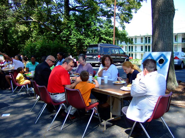 2007_091607picnicchurch0016