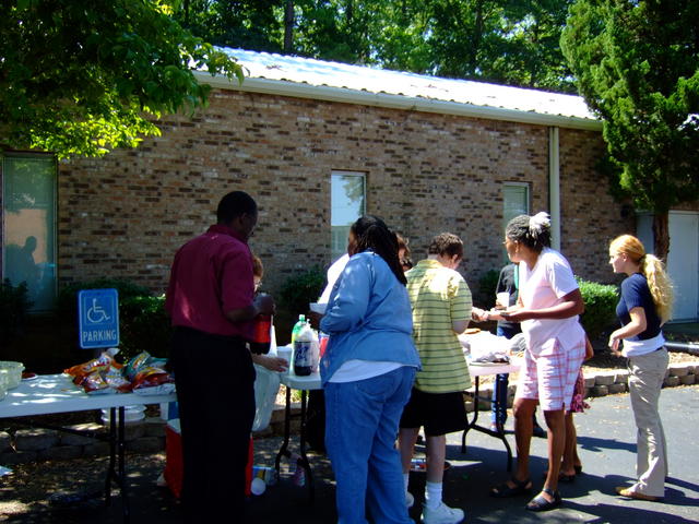 2007_091607picnicchurch0024