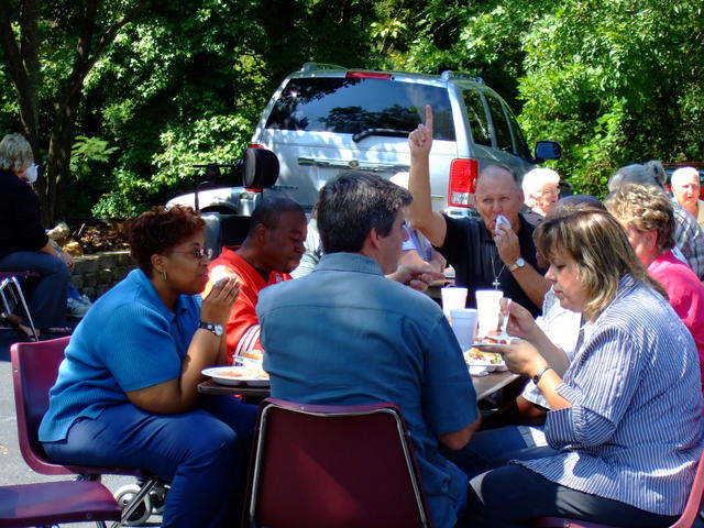 2007_091607picnicchurch0026