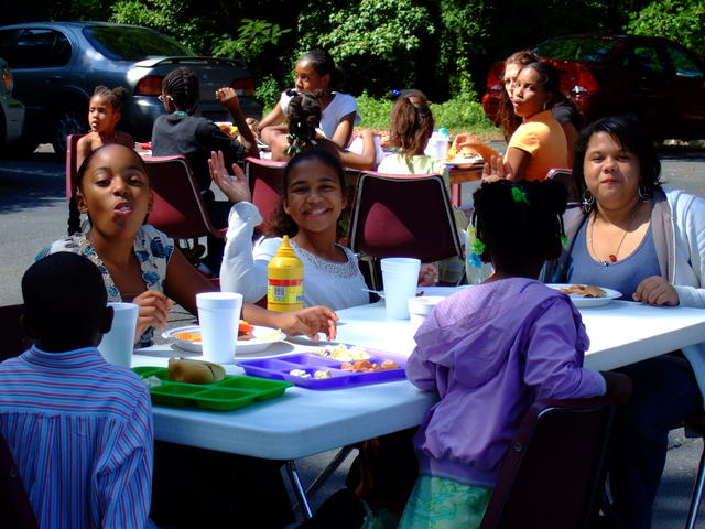 2007_091607picnicchurch0011